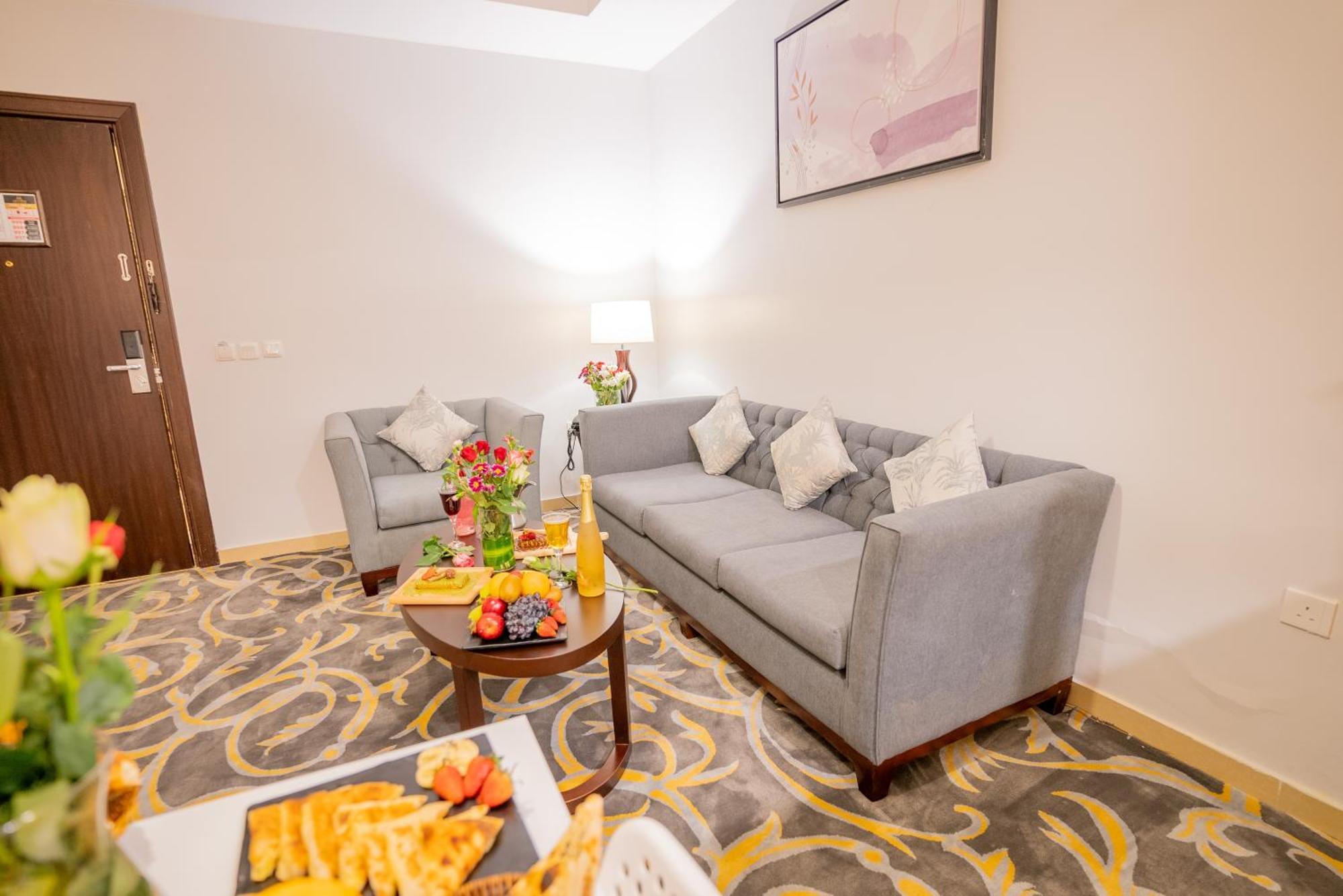 Laten Suites Al Naseem 제다 외부 사진